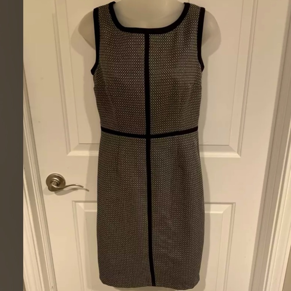 9 & CO. DRESS Women’s Sz 4 Black White Patterned Sleeveless Dress Lined B131